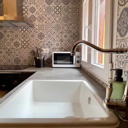 Juego De Canas Hotel