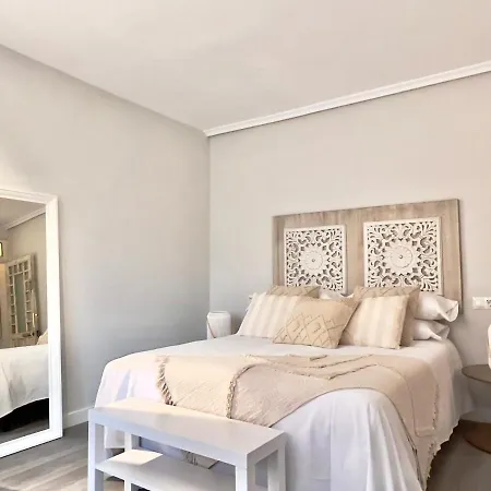 Hotel Juego De Canas *